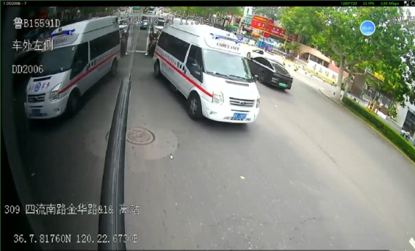 网上实盘合法配资平台公布 为生命让行！青岛公交驾驶员暖心礼让救护车