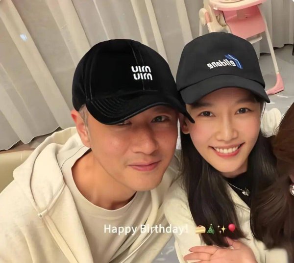 股票网上配资平台 46岁任重为妻定居重庆，年损百万陪娃，翁婿喝到凌晨终获认可